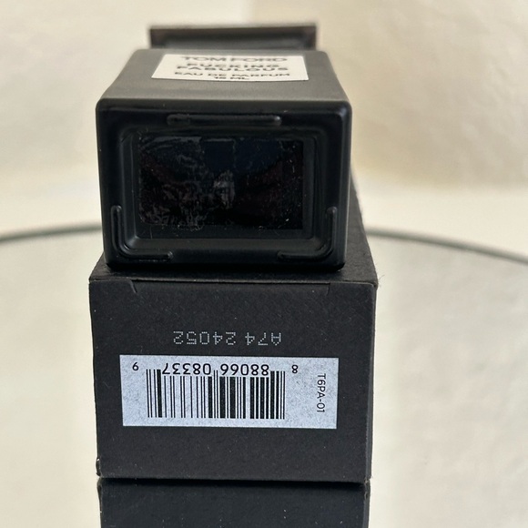 TOM FORD FUCKING FABULOUS Eau de PARFUM NIB Unisex Travel Spray 15ml NIB - Picture 11 of 11